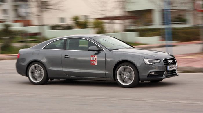 Το προσθιοκίνητο Audi A5 στρίβει πολύ καλά, με μικρές κλίσεις, που όμως δεν επηρεάζουν την σβέλτη οδήγηση σε δρόμο με στροφές.